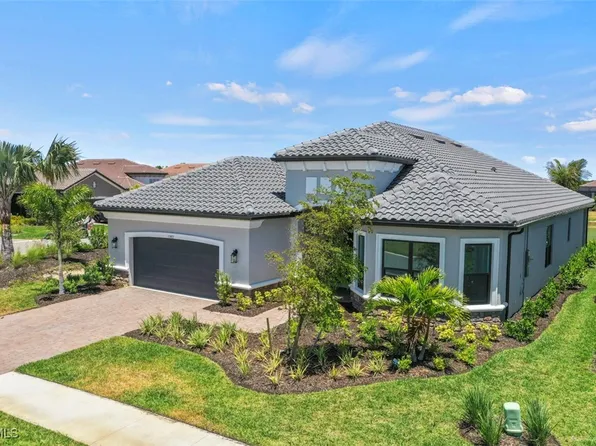 11902 Raggio Dr, Fort Myers, FL 33913