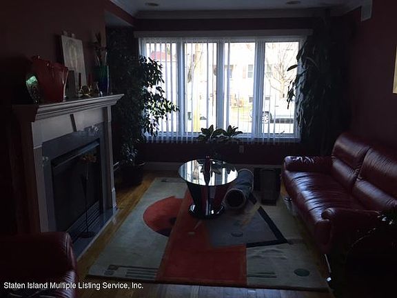 5th image of 146 Cromwell Ave