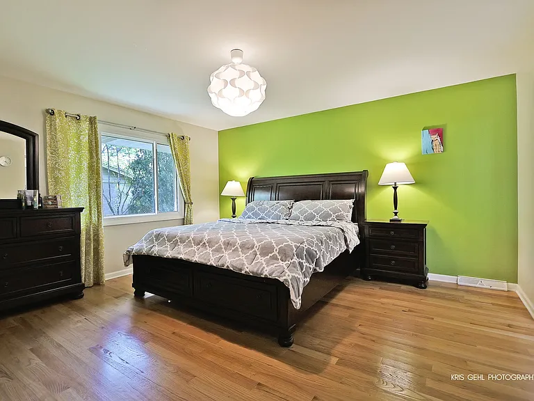 605 W Gilbert Rd — Photo 18