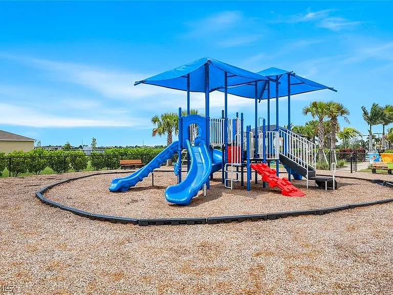 421 Coral Reef Pl — Photo 46