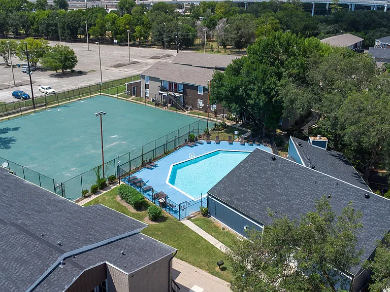 Buena Villa Apartments — Photo 6