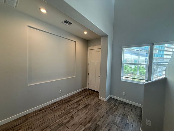 5th image of 15694 W Melvin St