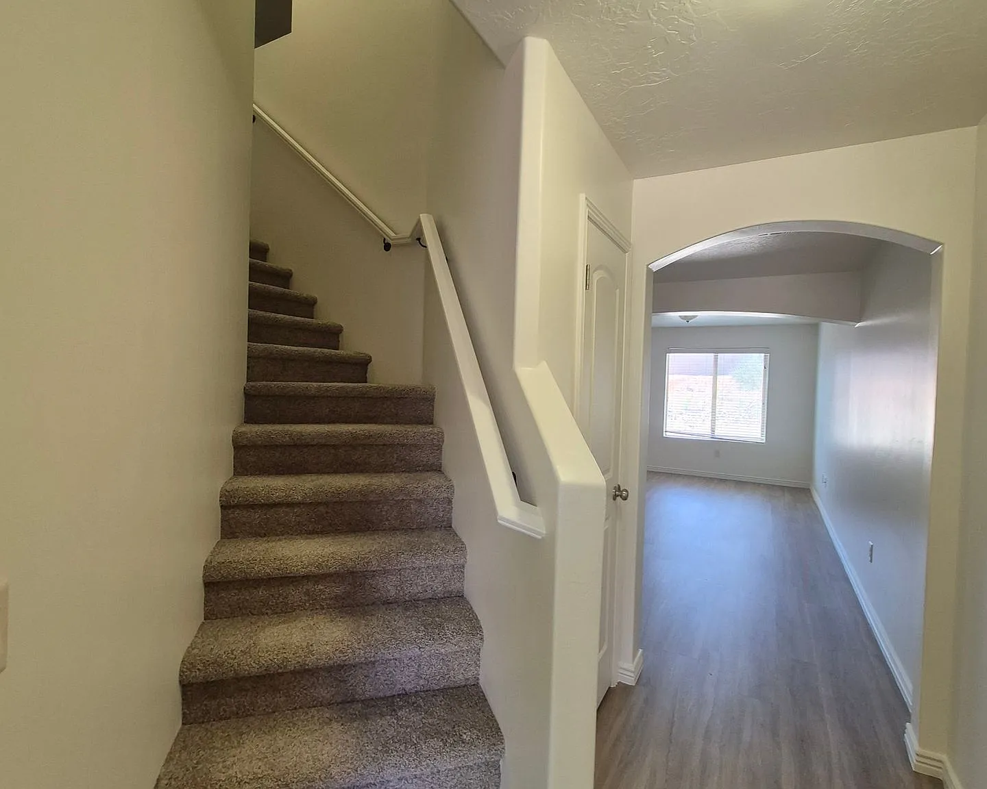 3 bed, 1868 sqft, $1,750 — Photo 2