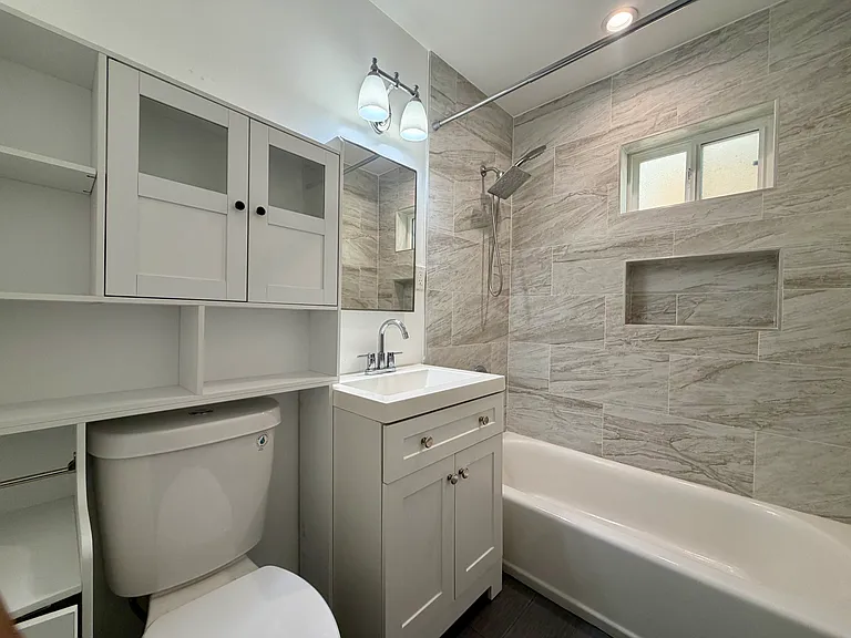 00-1007 E Ocean Blvd #1 — Photo 13