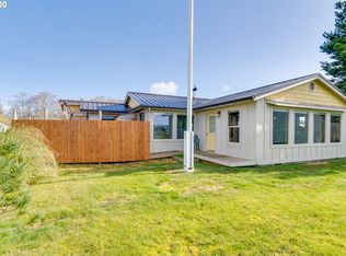 6910 Rochelle Way, Ilwaco, WA 98624