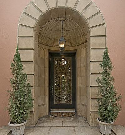 2nd image of 770 Oak Knoll Cir