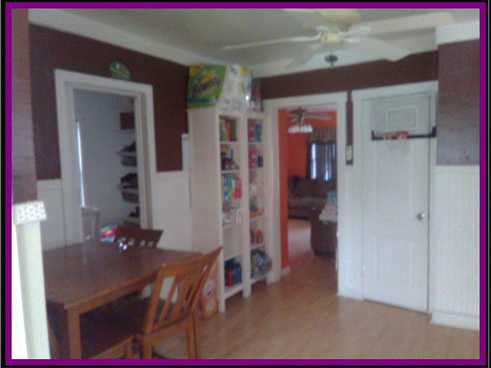2nd image of 137 Ellen St