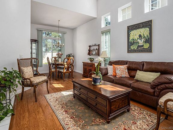 3rd image of 752 Lupine Dr