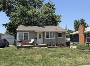 1511 S 3rd St, Pekin, IL 61554