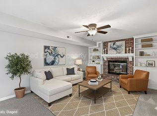 8029 Cardinal Cv W, Indianapolis, IN 46256