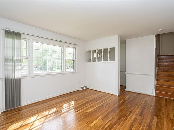 4th image of 7812 Wistar Village Dr
