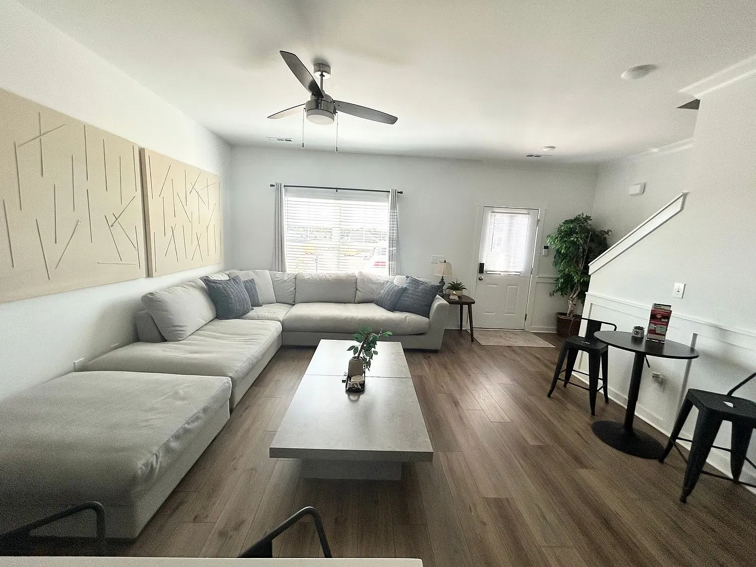 3 bed, 3.0 bath, $3,373 — Photo 3