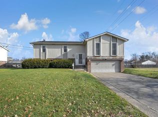 416 Meadow Ln, Trenton, OH 45067