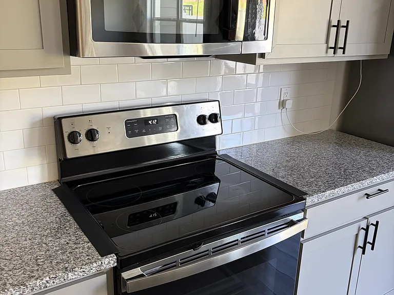 1044 Grays Mill Rd — Photo 8