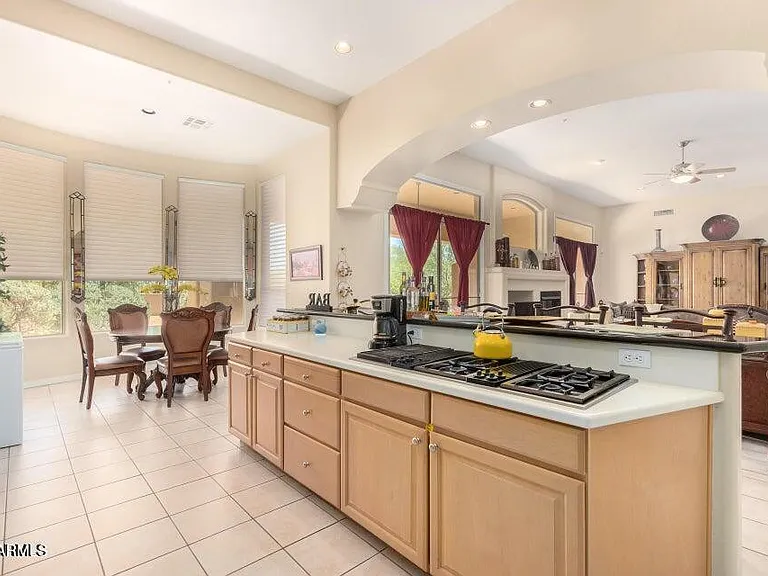 8115 E Sand Flower Dr — Photo 13