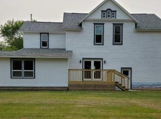 818 7th Ave N, Saint James, MN 56081