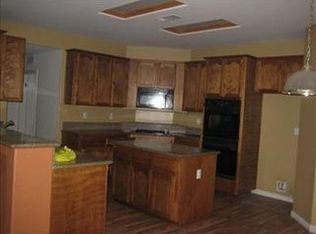 10814 Vista Bonita Dr, Bakersfield, CA 93311