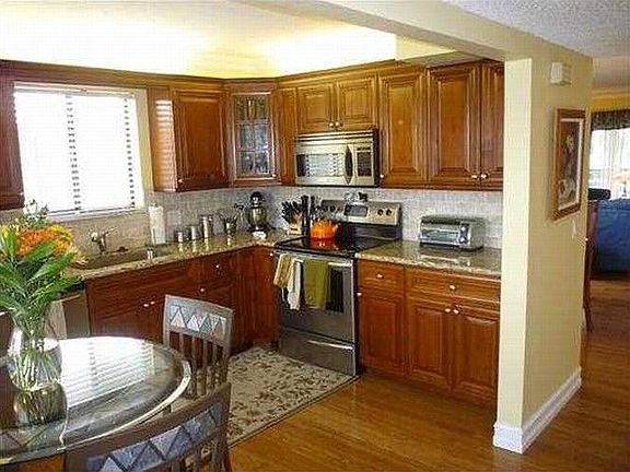 2nd image of 366 Lakeview Dr APT 201