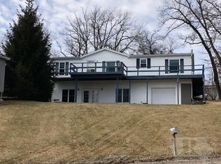 216 Whippoorwill Rd, Montezuma, IA 50171
