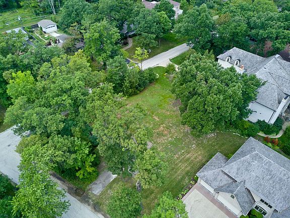 2nd image of 11700 W Elmwood Pl