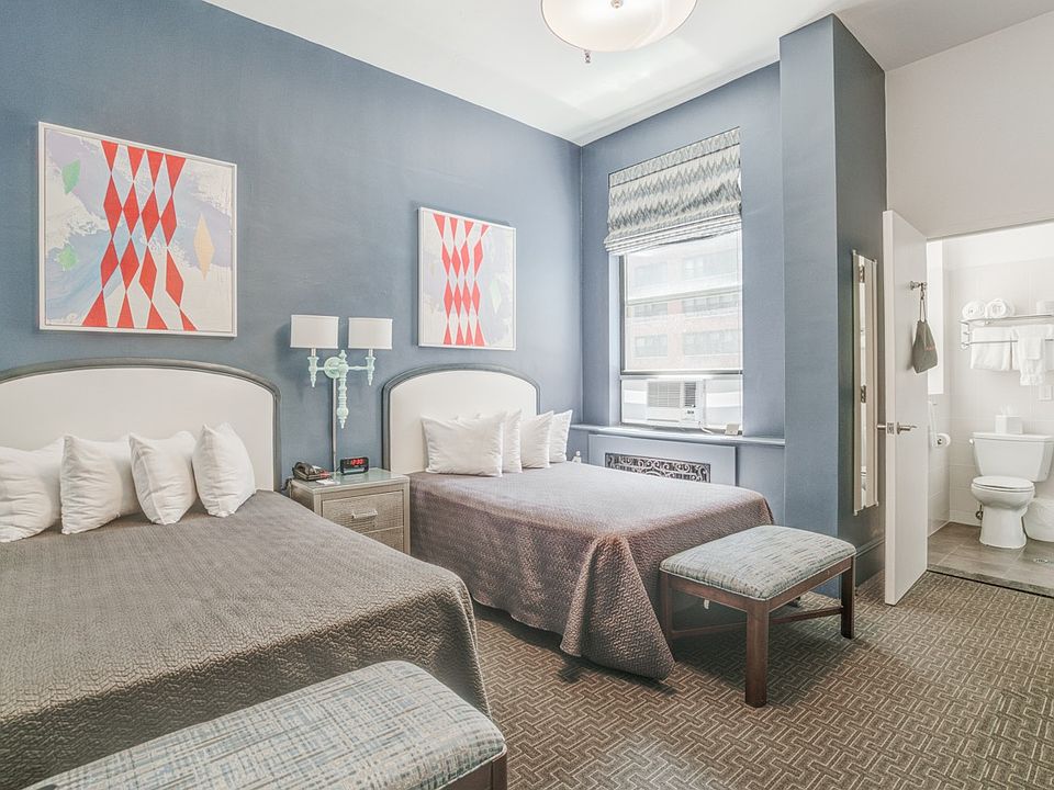 1st image of 144 E 40th St #603