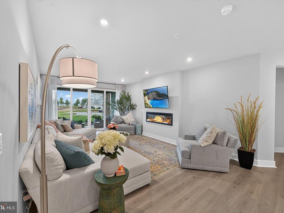 1st image of 630 Warbler Way Unit 12