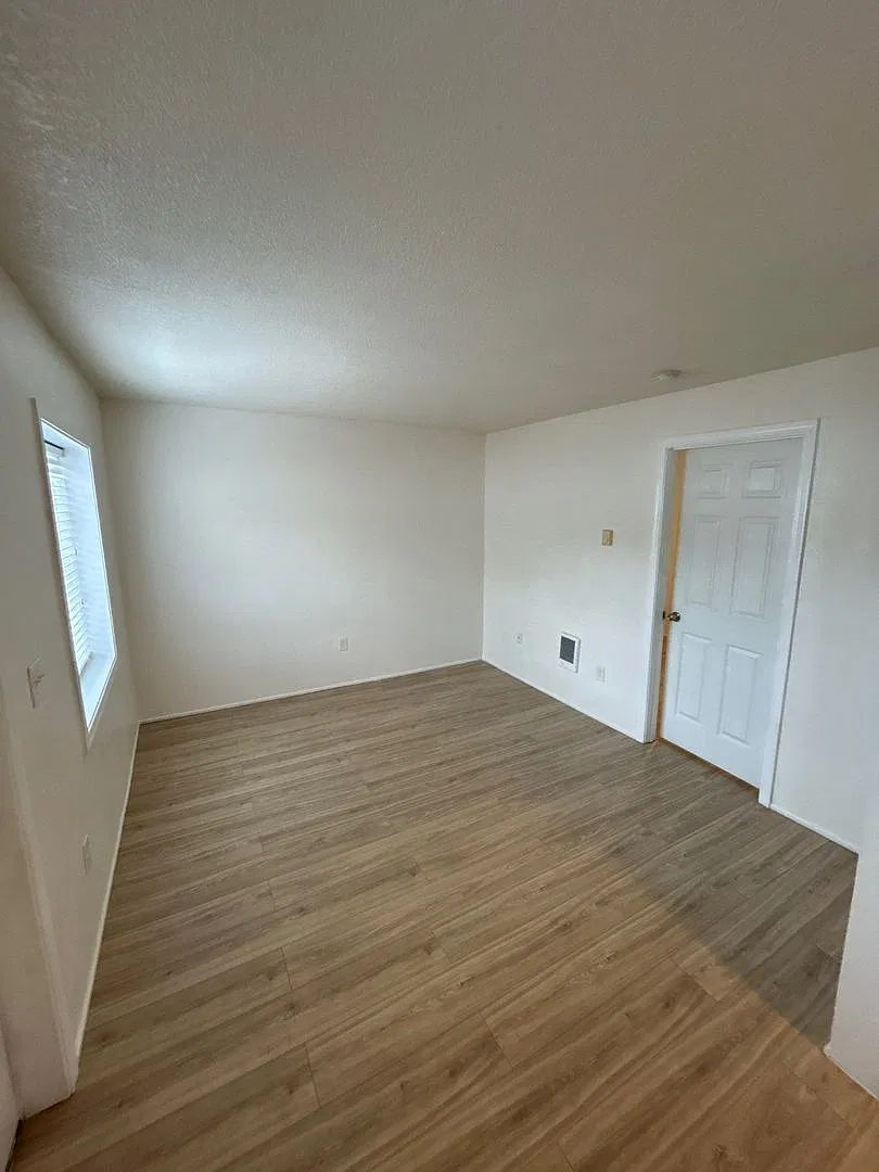 1 bed, 1.0 bath, $1,025 — Photo 3