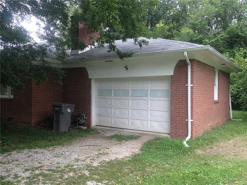 2nd image of 3955 N Grant Ave