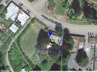 12866 Avenue Of The Giants St, Myers Flat, CA 95554