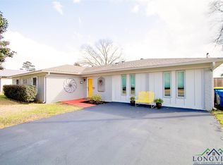 1302 E Leach St, Kilgore, TX 75662