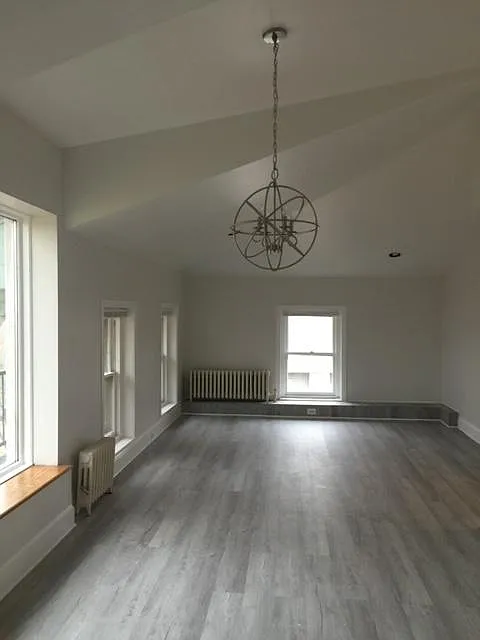 2 bed, 1200 sqft, $2,200 — Photo 4