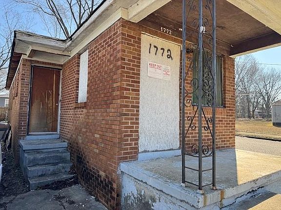 2nd image of 1772 Riverside Blvd