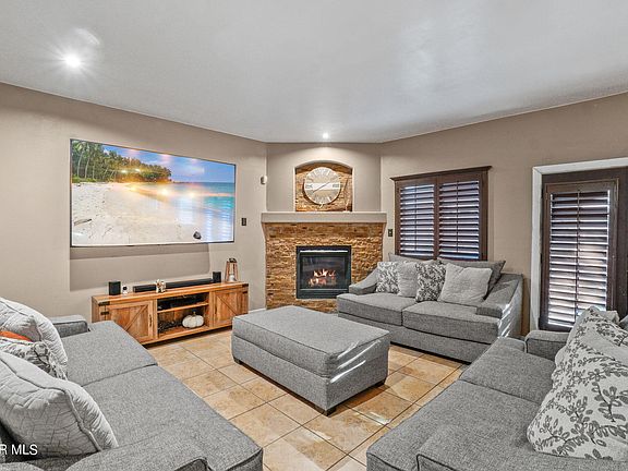 5th image of 3333 Blue Earth Ln
