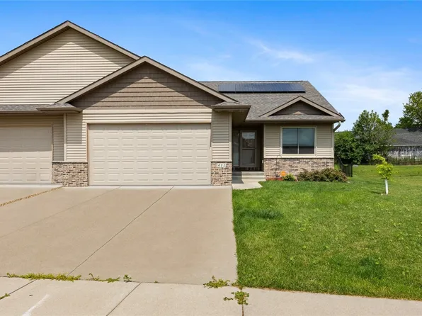412 Prairie Hill Dr, Atkins, IA 52206