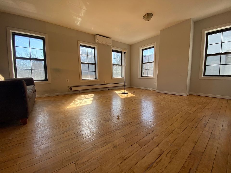 1st image of 187 Johnson Ave #3