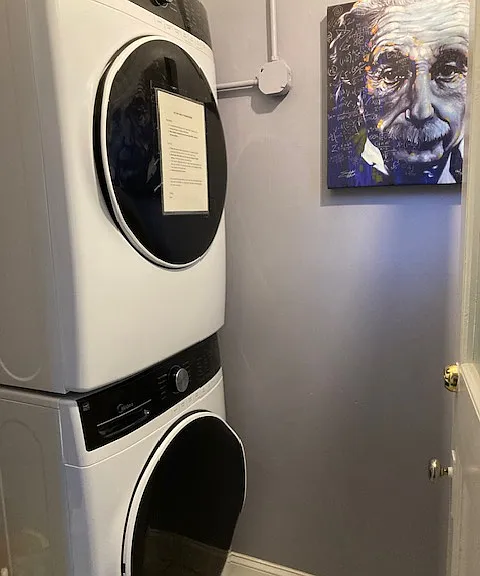 Washer/dryer on first floor of main house