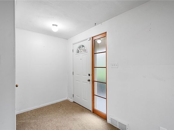 4th image of 2339 Lambeth Dr