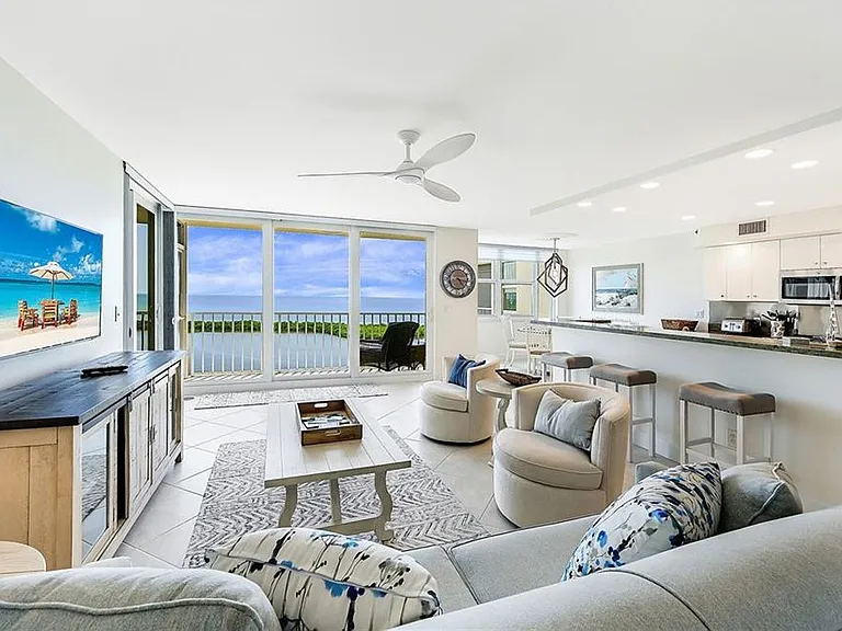 5550 Heron Point Dr #1702 — Photo 1