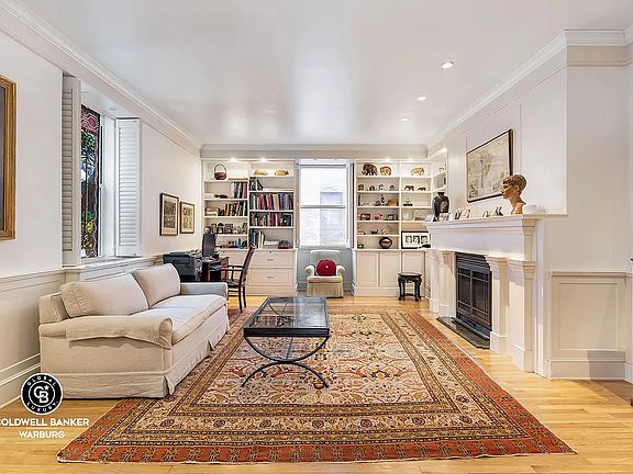 4th image of 30 W 74th St #3C4C