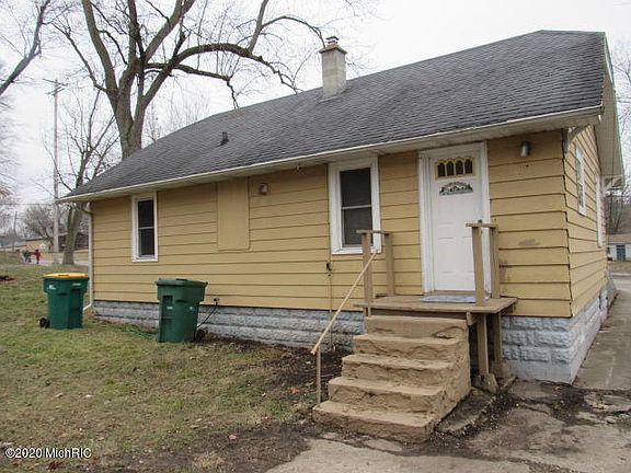 2nd image of 143 Meachem Ave
