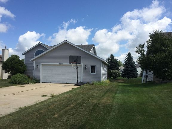 3rd image of 3144 Crestbrooke Dr
