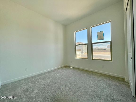 3rd image of 22698 E ROUNDUP Way