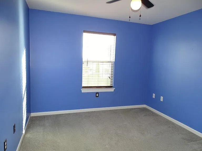56 N Village Cir — Photo 22