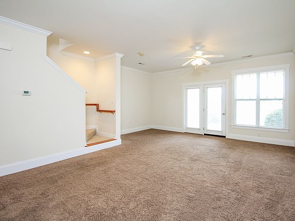 2nd image of 43 Highland Forest Cir Unit 9