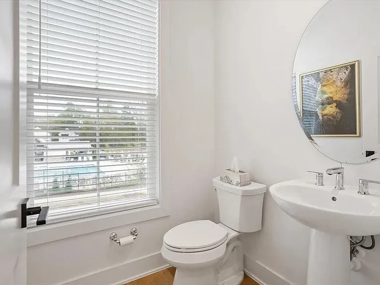 522 Billingshurst Way — Photo 23