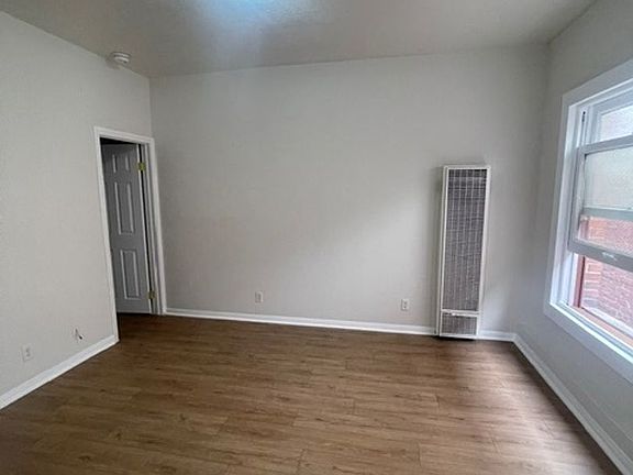 2nd image of 1162 N Western Ave #4