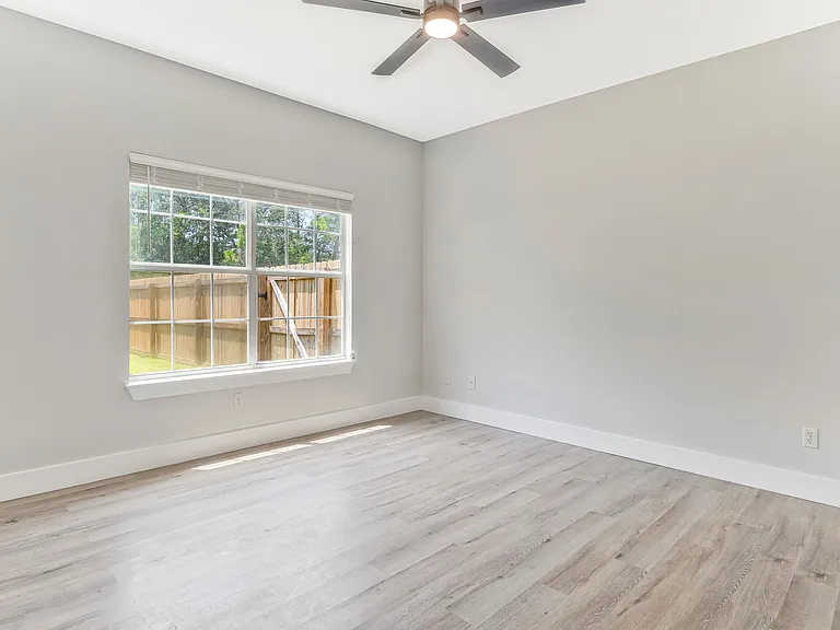 6643 Water St — Photo 13