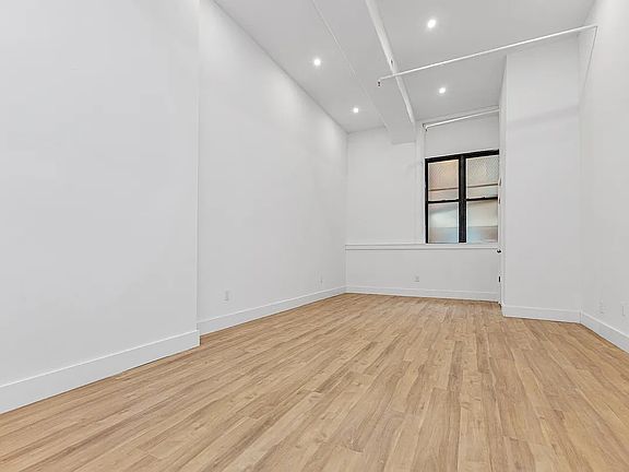 2nd image of 81 Willoughby St #410
