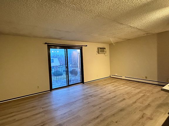 5th image of 520 Bellarmine Dr E APT 10