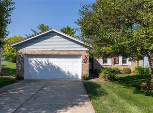 806 Spring Lake Cir, Enon, OH 45323